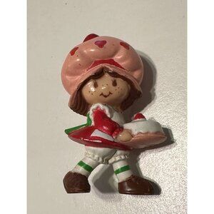Vintage Strawberry Shortcake 2” PVC Figurine With Birthday Cake - 1982